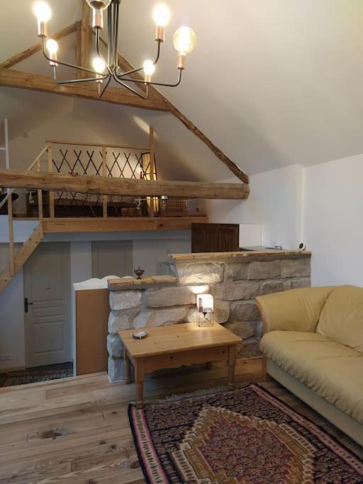 Superbe Appartement Dans Charmant Corps De Ferme Acheres-la-Foret Exterior foto
