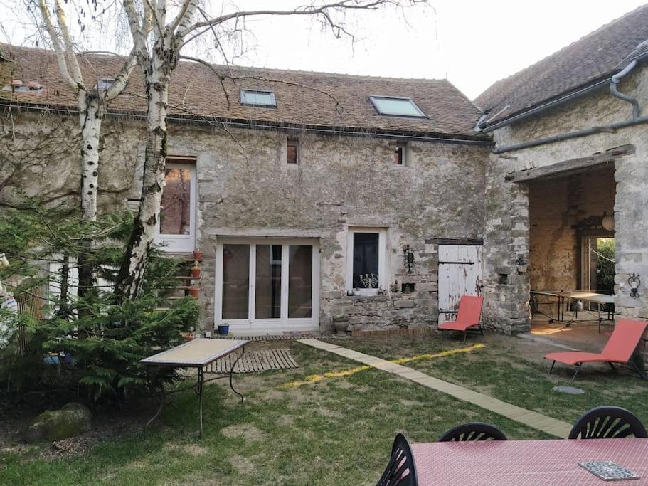 Superbe Appartement Dans Charmant Corps De Ferme Acheres-la-Foret Exterior foto